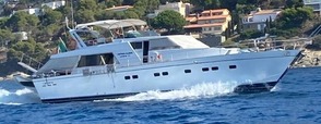 Yacht - Cantieri Di Pisa Akhir