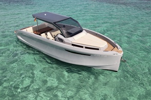 Sports Cruiser - Rand Boats 30 Escape