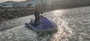 Personal Watercraft (Jet Ski) - Yamaha Wave runner deluxe
