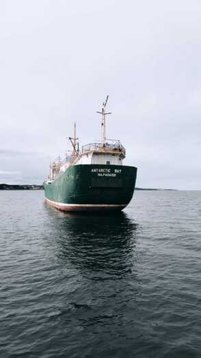 Pesca con Palangre - BUQUE PALANGRERO FACTORIA ANTARCTIC BAY