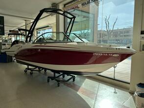 Ski And Wakeboard - Chaparral 19 H2O Sport