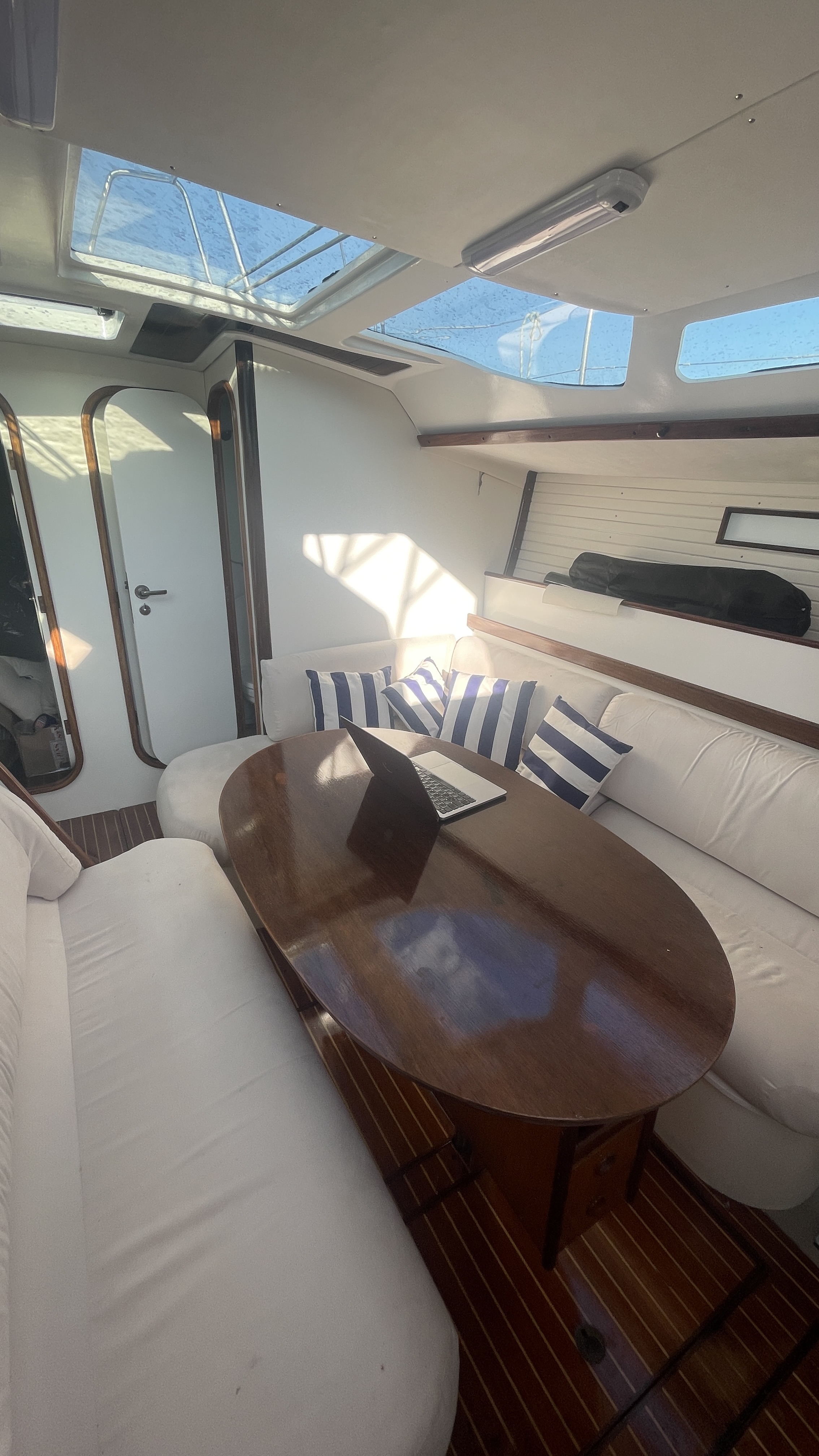 Cruising - Beneteau Oceanis 430