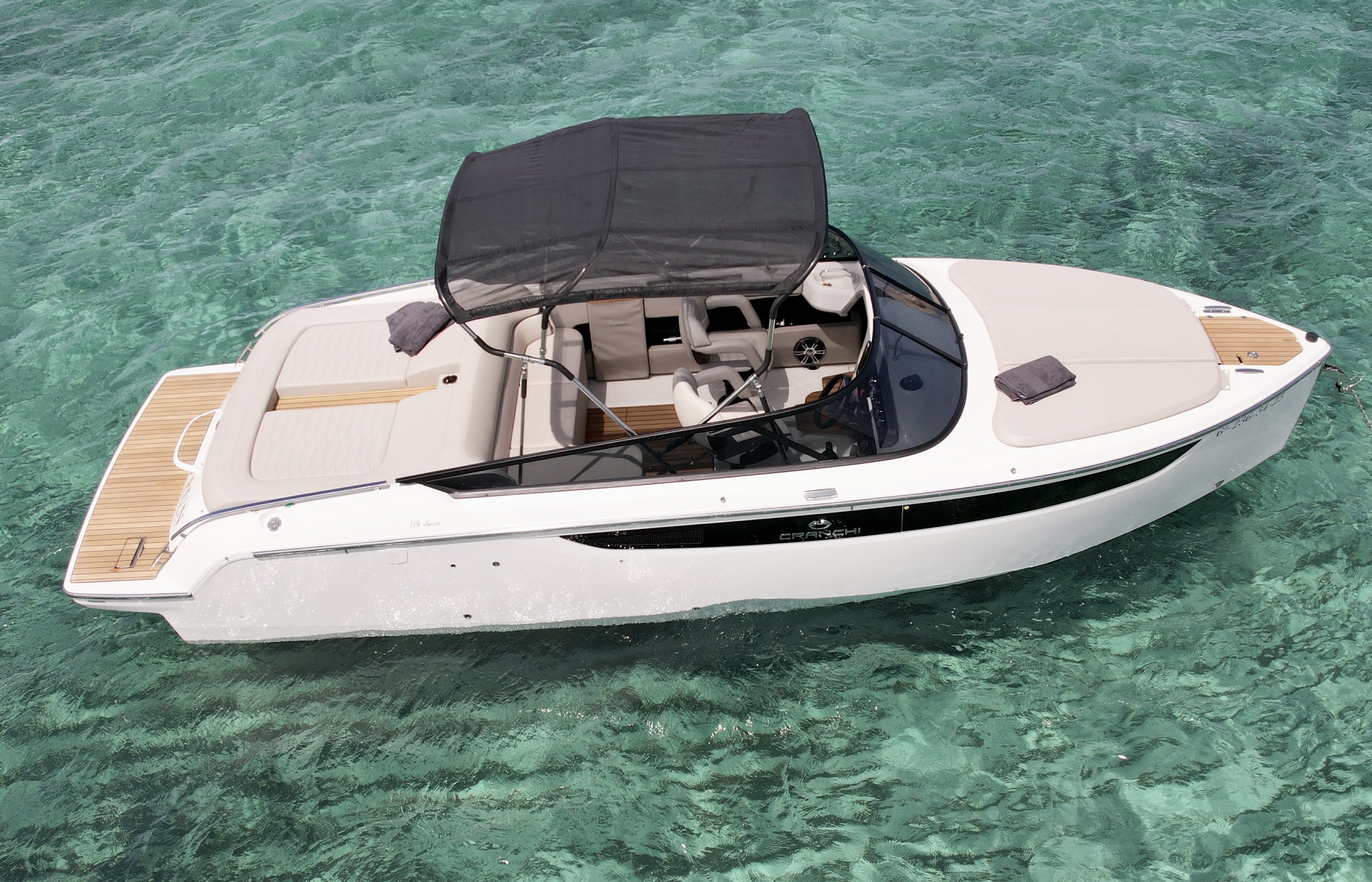 Sports Cruiser - Cranchi Yachts E26