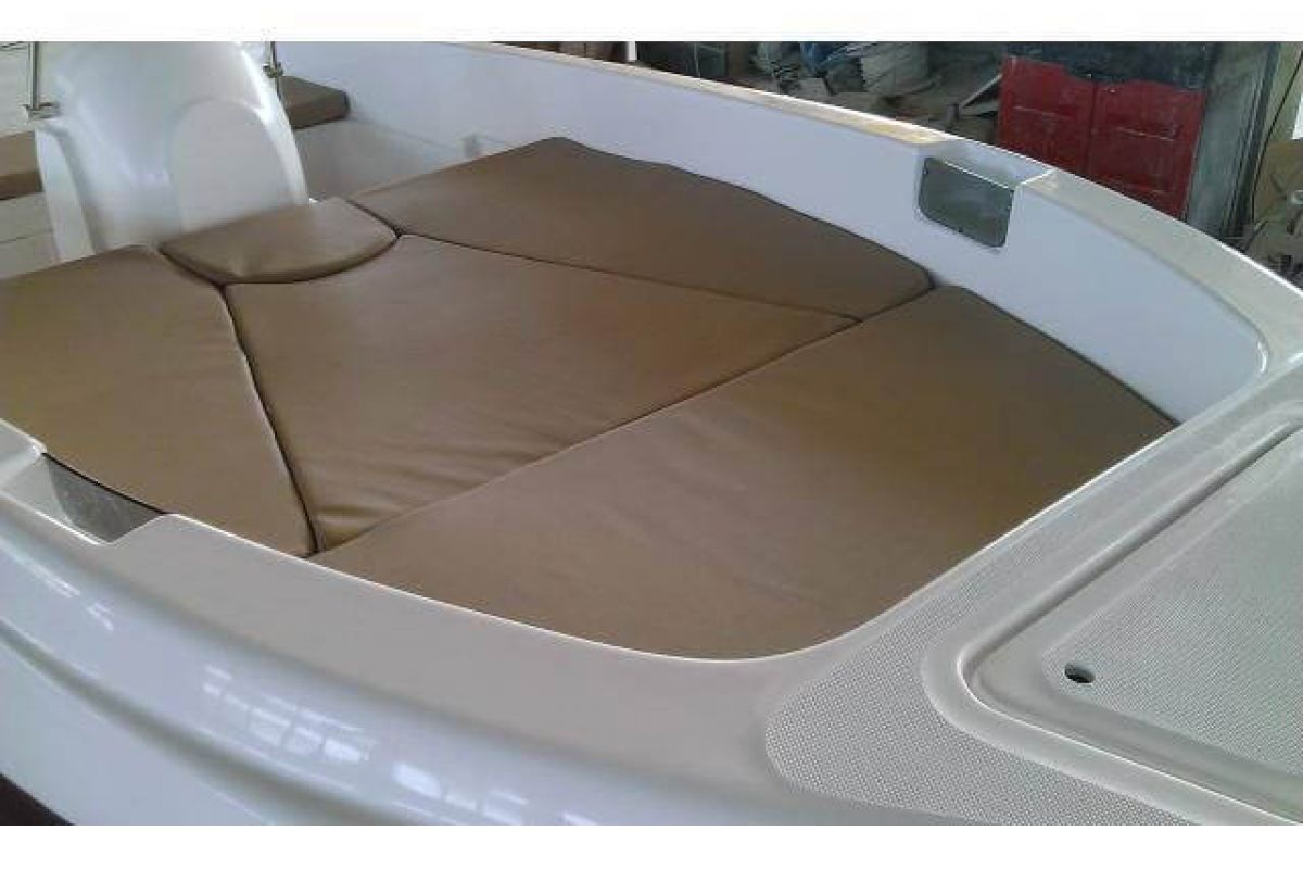 Barco a Motor - Compass 400GT