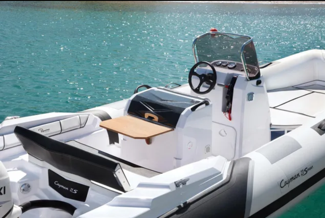 RHIB - Ranieri International Cayman 21 Sport