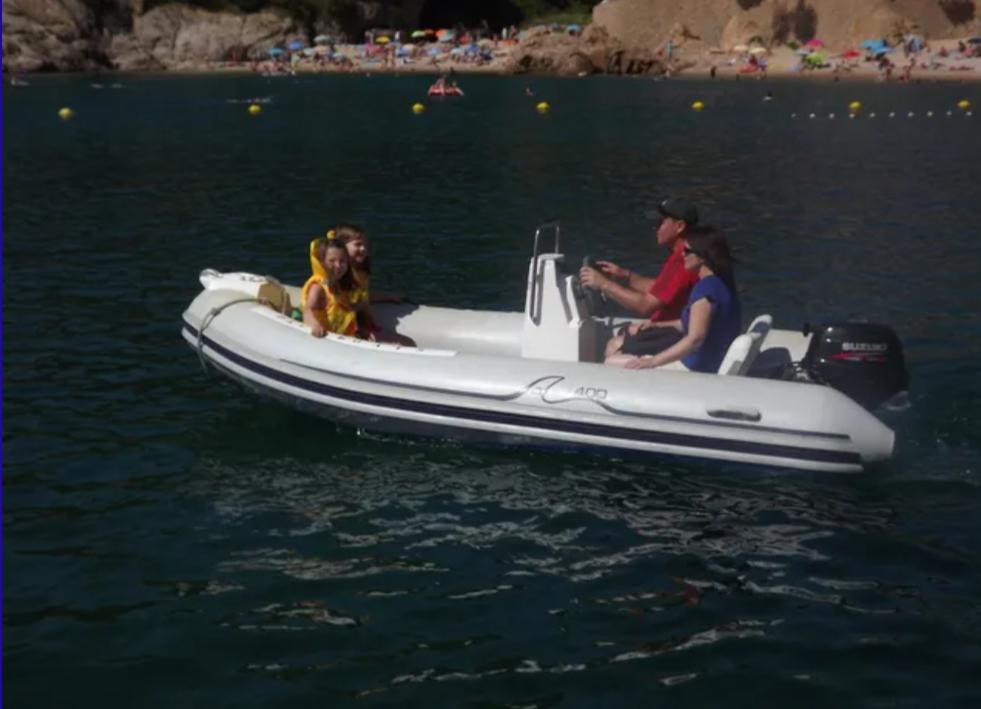 Barco a Motor - Goldenship Venus 420