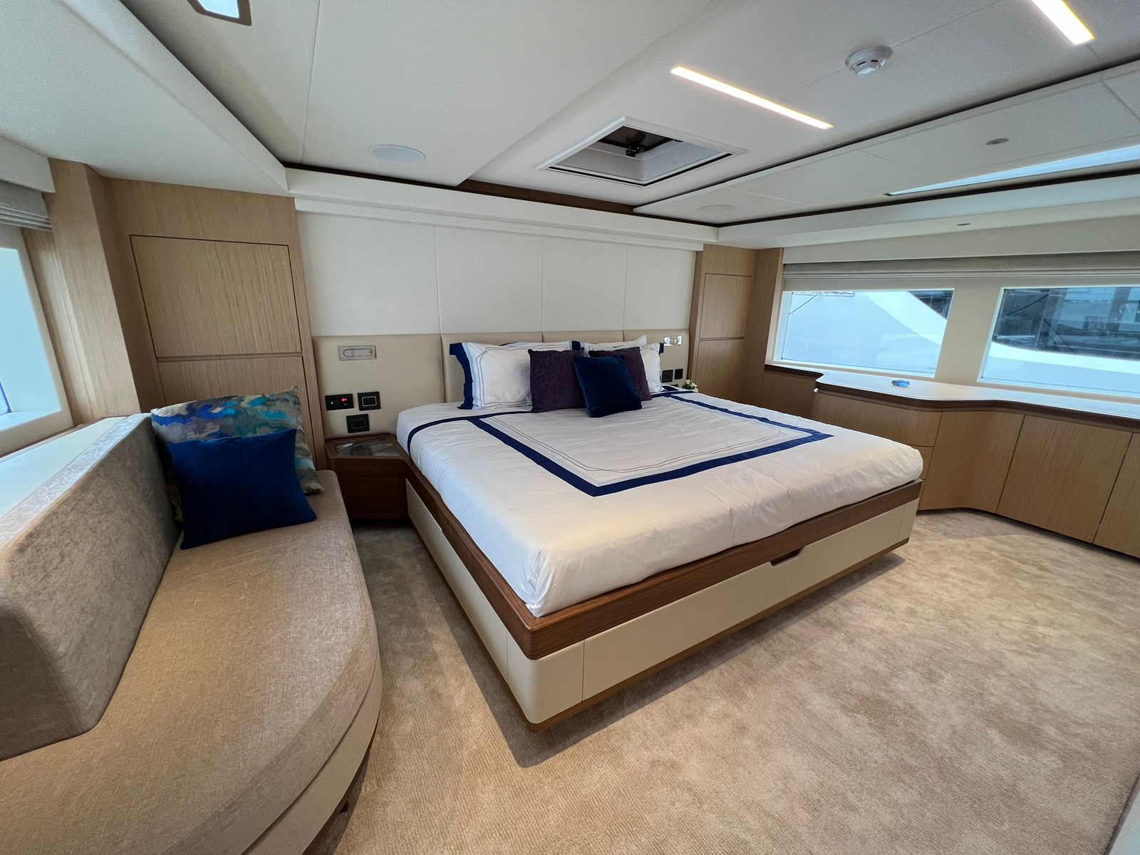 Cruiser Yacht - Gul Craft Majesty 100