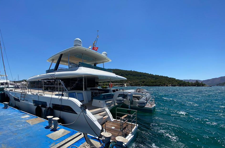 Catamarán - Lagoon 630 Motor Yacht