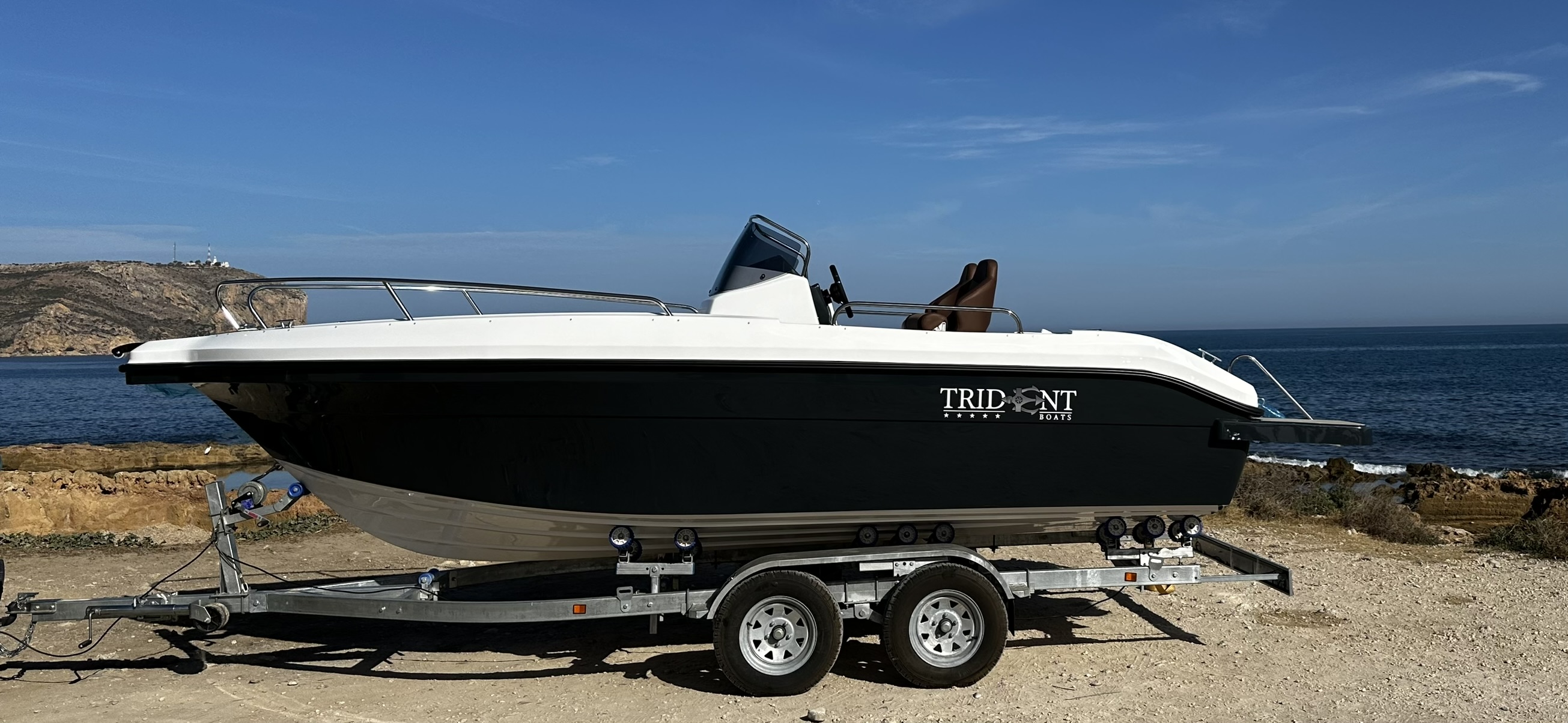 Consola Central - Trident Boats 630 Open