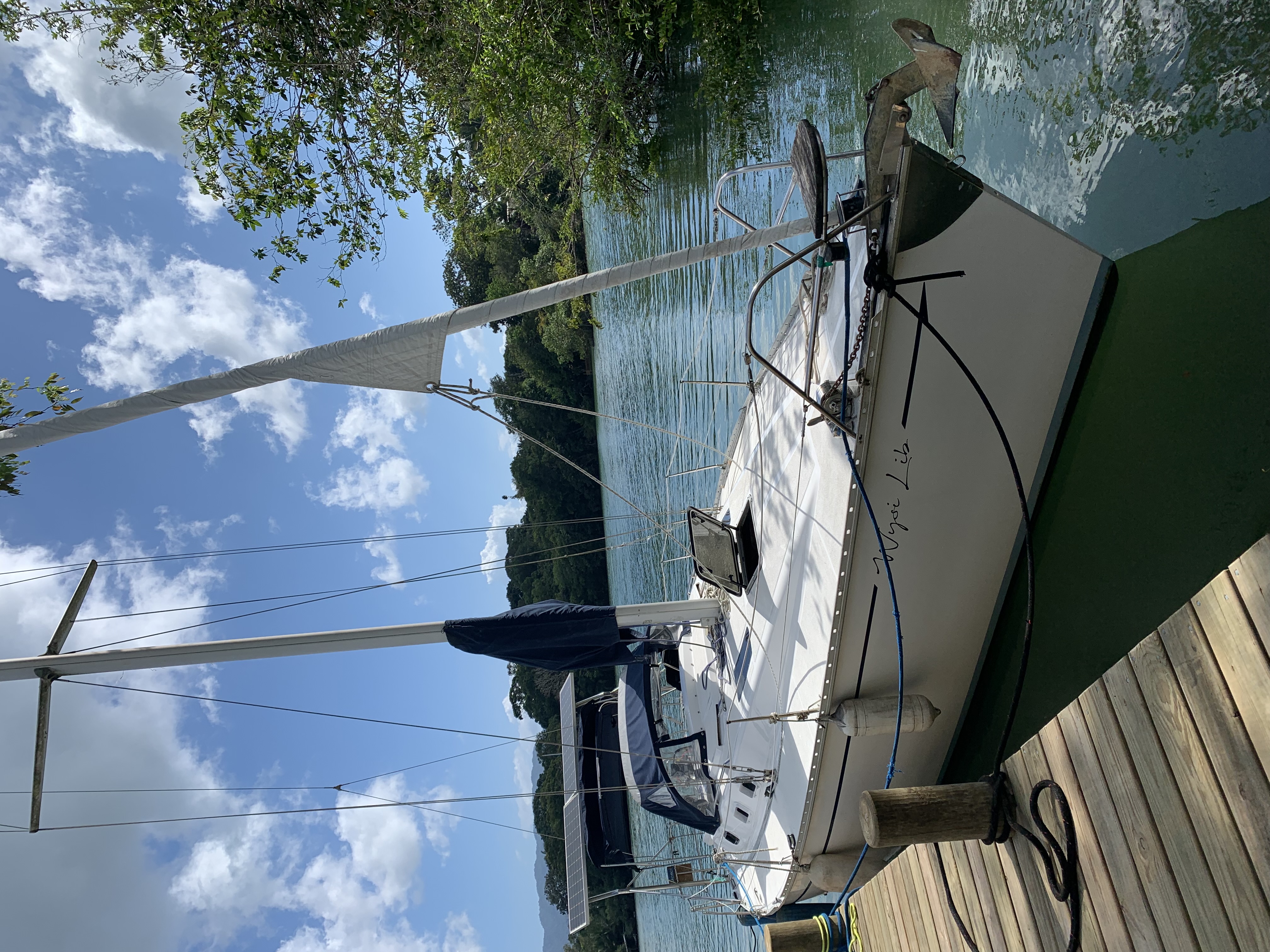 Classic Sailing Yacht - Hunter Marine Legend