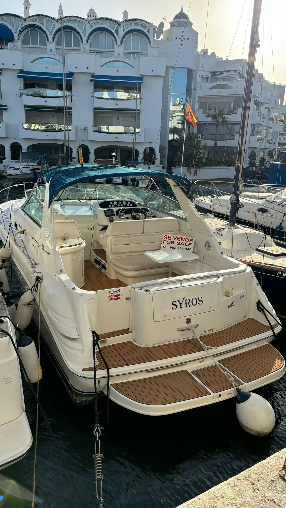 Sports Cruiser - Sea Ray Sundancer 330