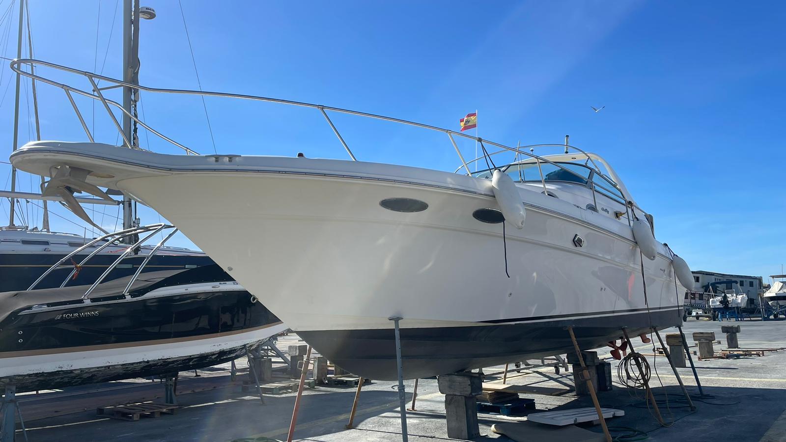 Sports Cruiser - Sea Ray Sundancer 330