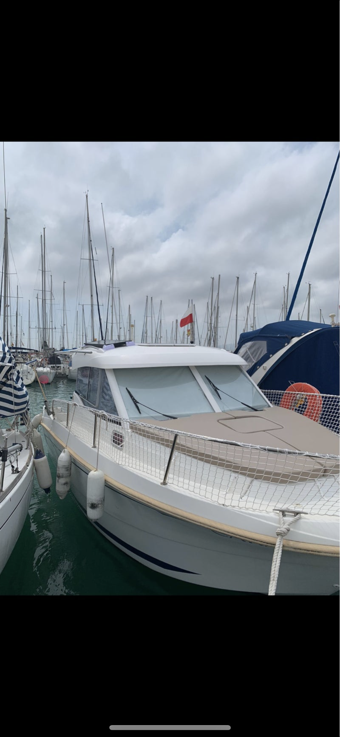 Cabinado - Beneteau Antares 750 hb