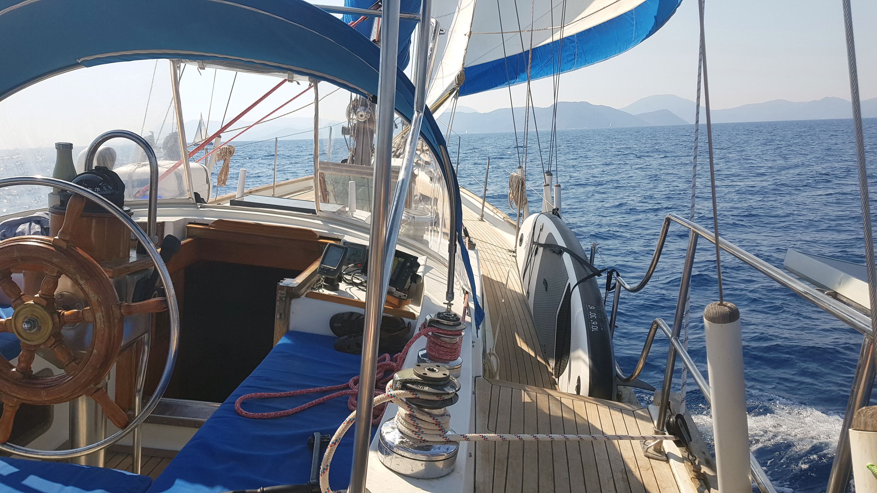 Centre Cockpit - Vagabond 47