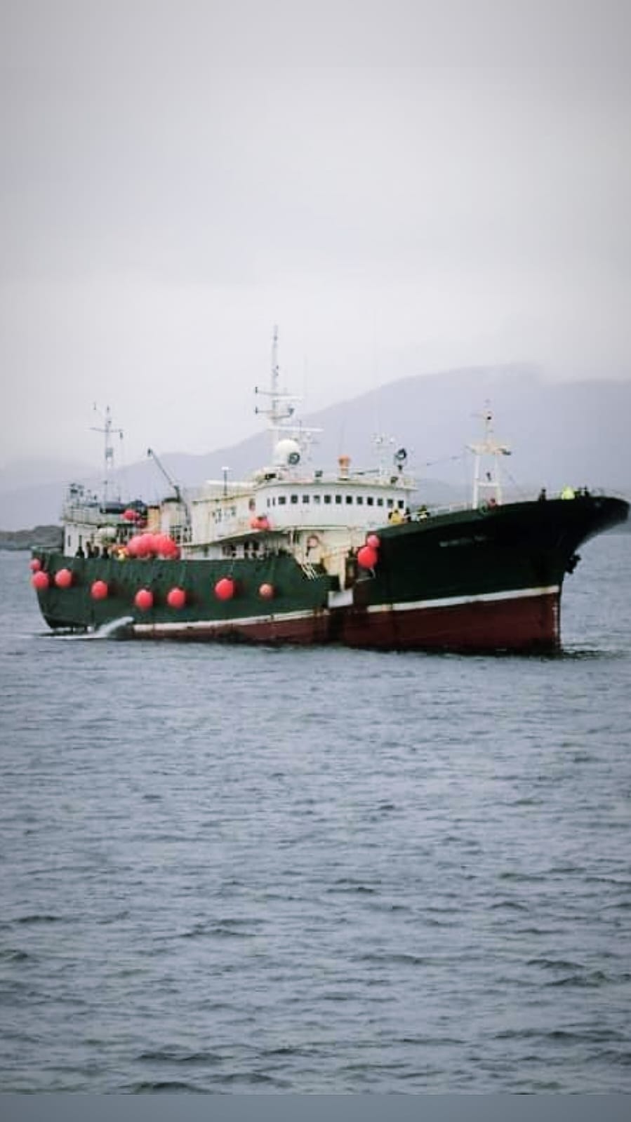 Pesca con Palangre - BUQUE PALANGRERO FACTORIA ANTARCTIC BAY