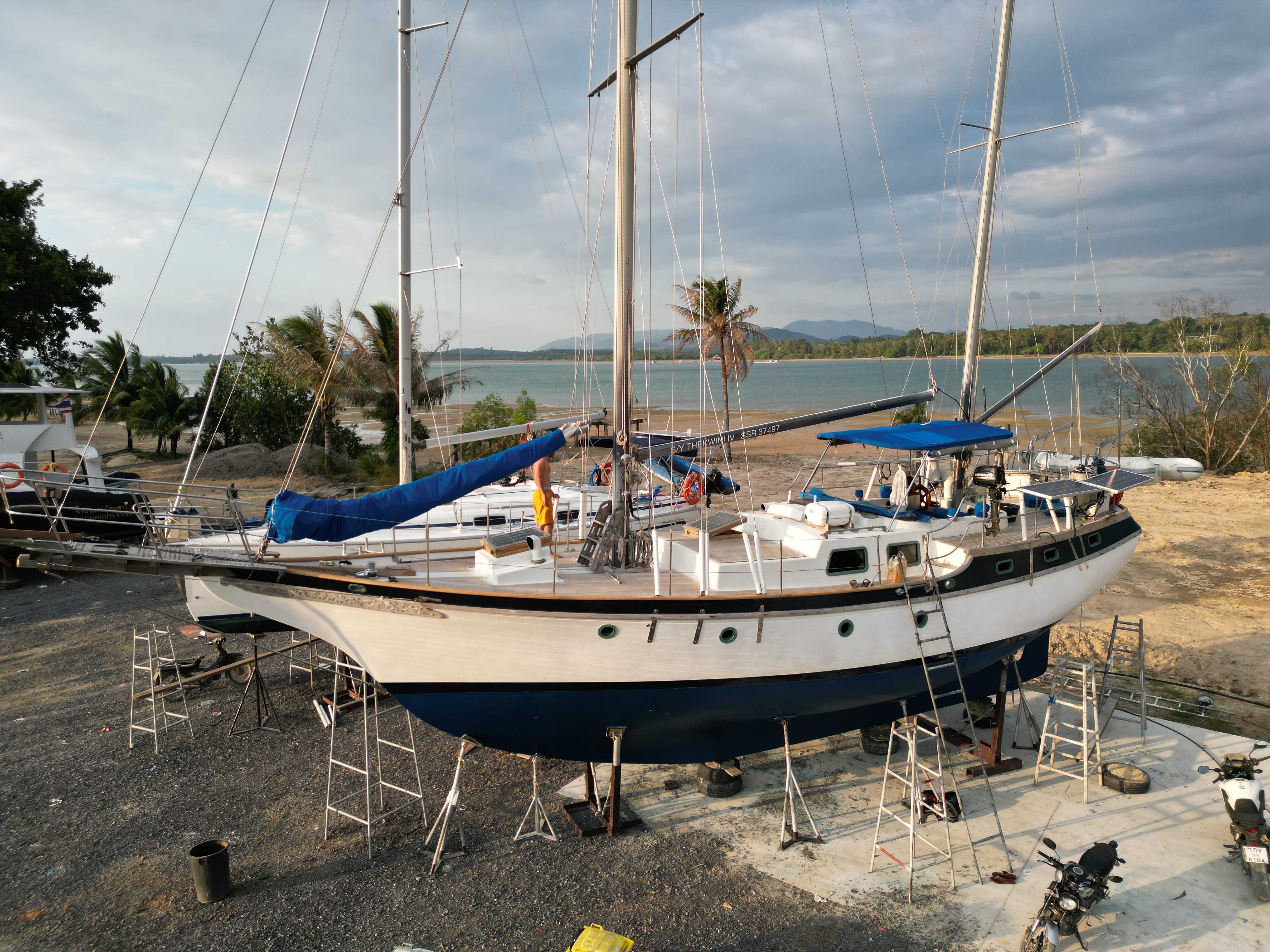 Crucero con Cockpit Central - Vagabond 47