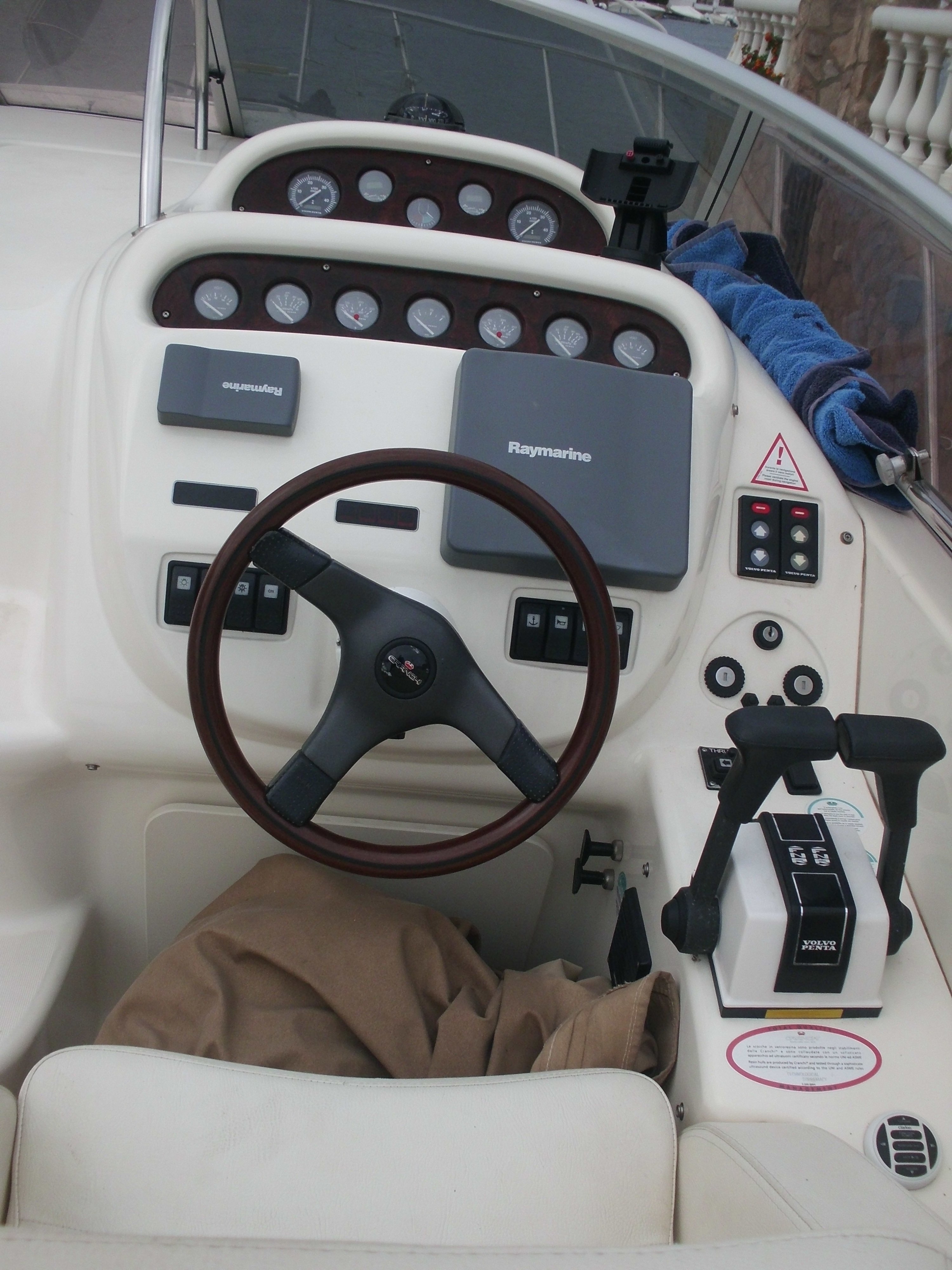 Pilothouse - Cranchi Yachts ZAFFIRO 34