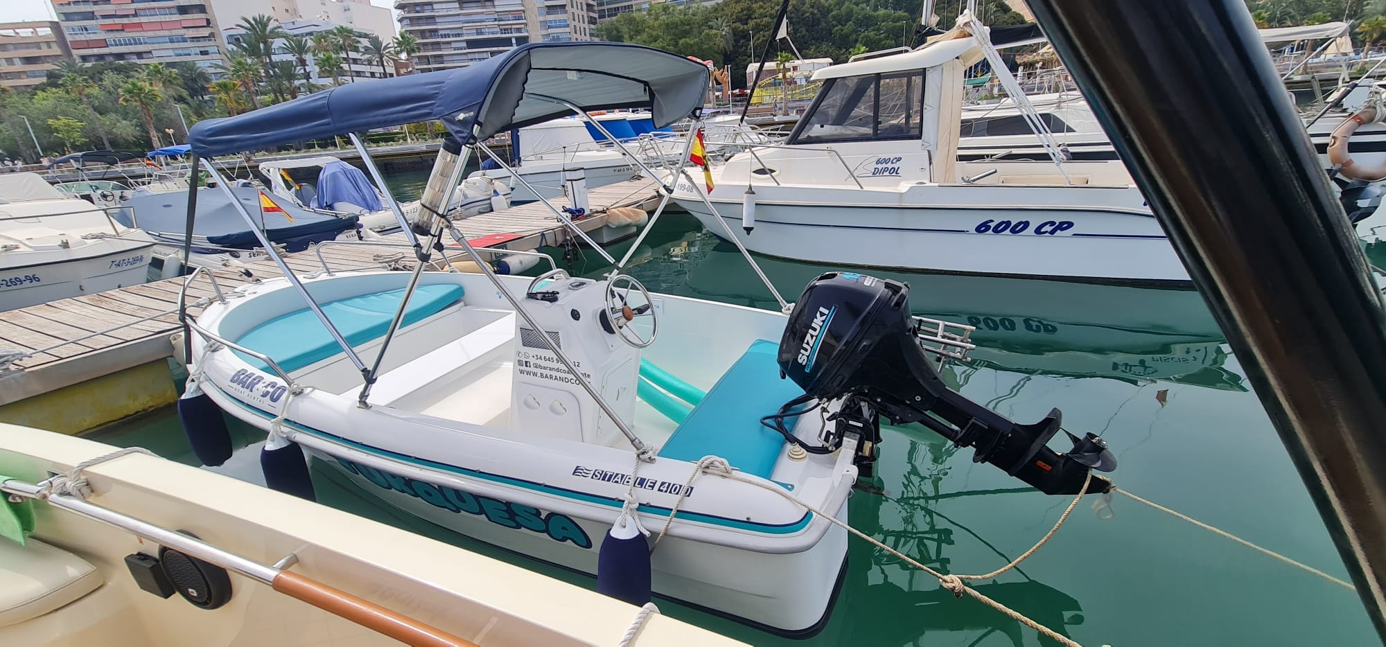 Barco a Motor - Estable 400