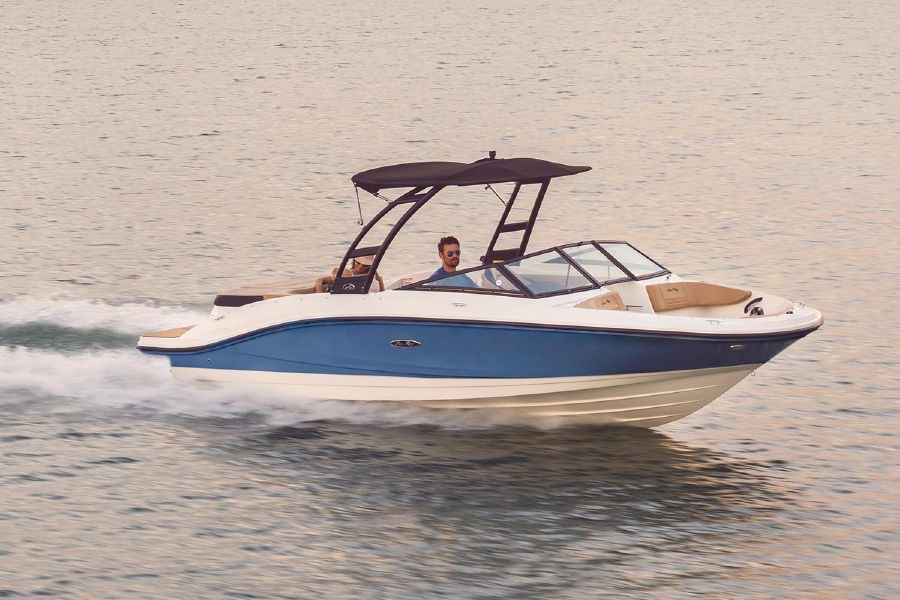 Deck - Sea Ray SPX 210