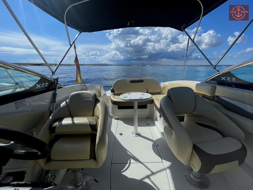 Deck - Monterey Boats 278SS (2013)