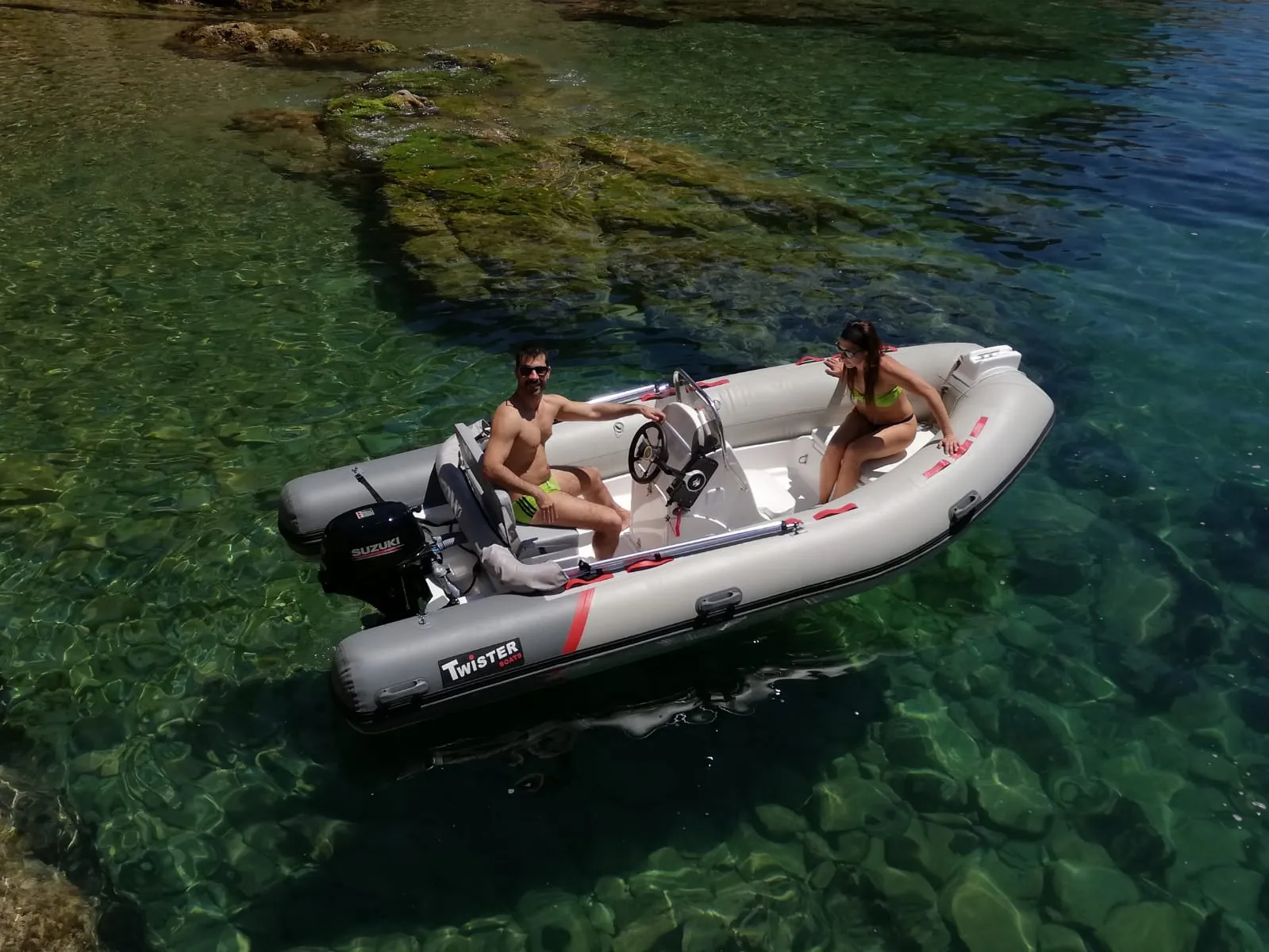 Barco a Motor - Twister Rib 420