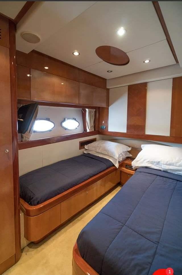 Cruiser Yacht - Kapal Motor Flybridge