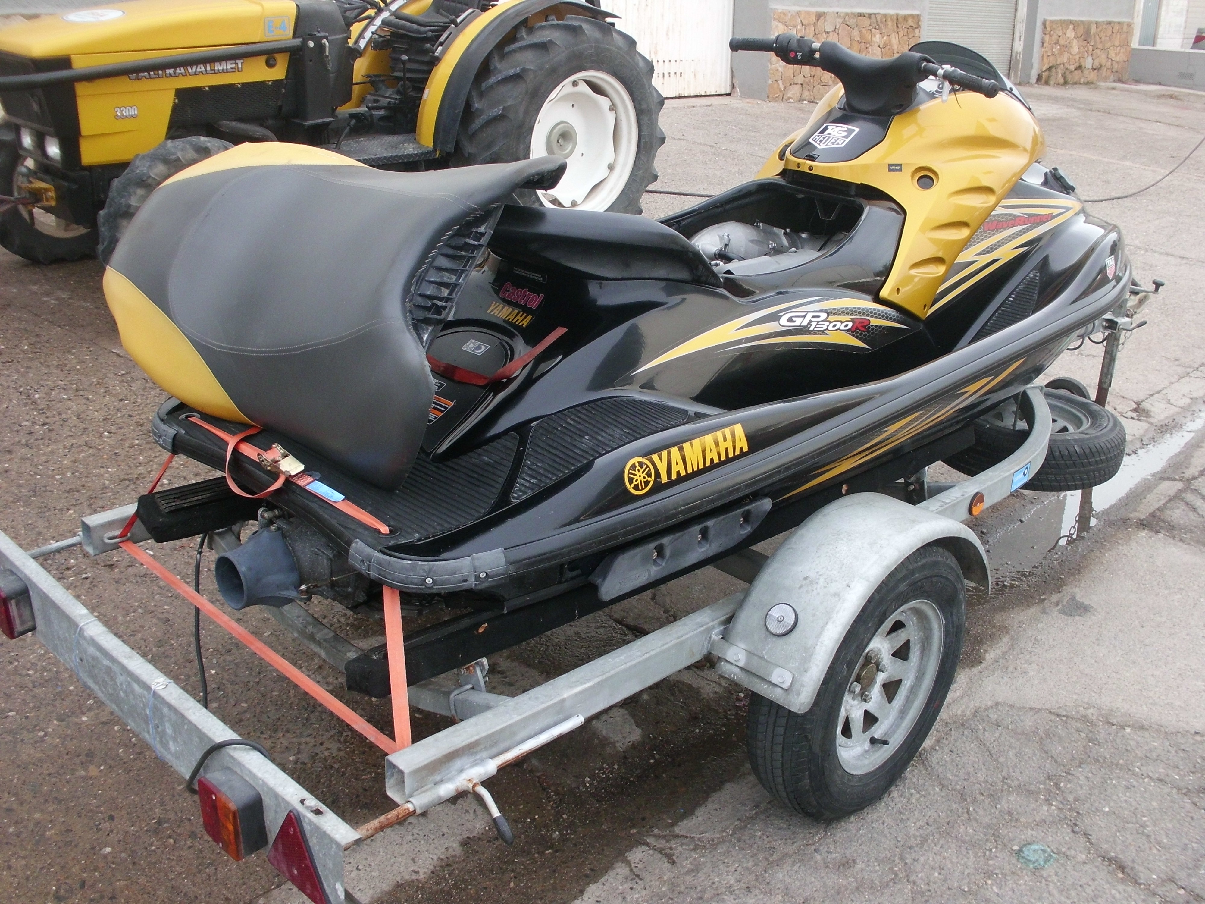 Personal Watercraft (Jet Ski) - Yamaha GP1300R