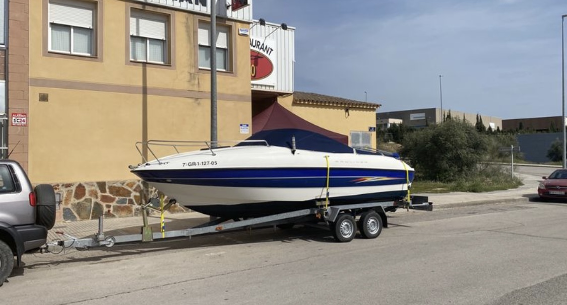 Cuddy Cabin - Bayliner 212 Capry