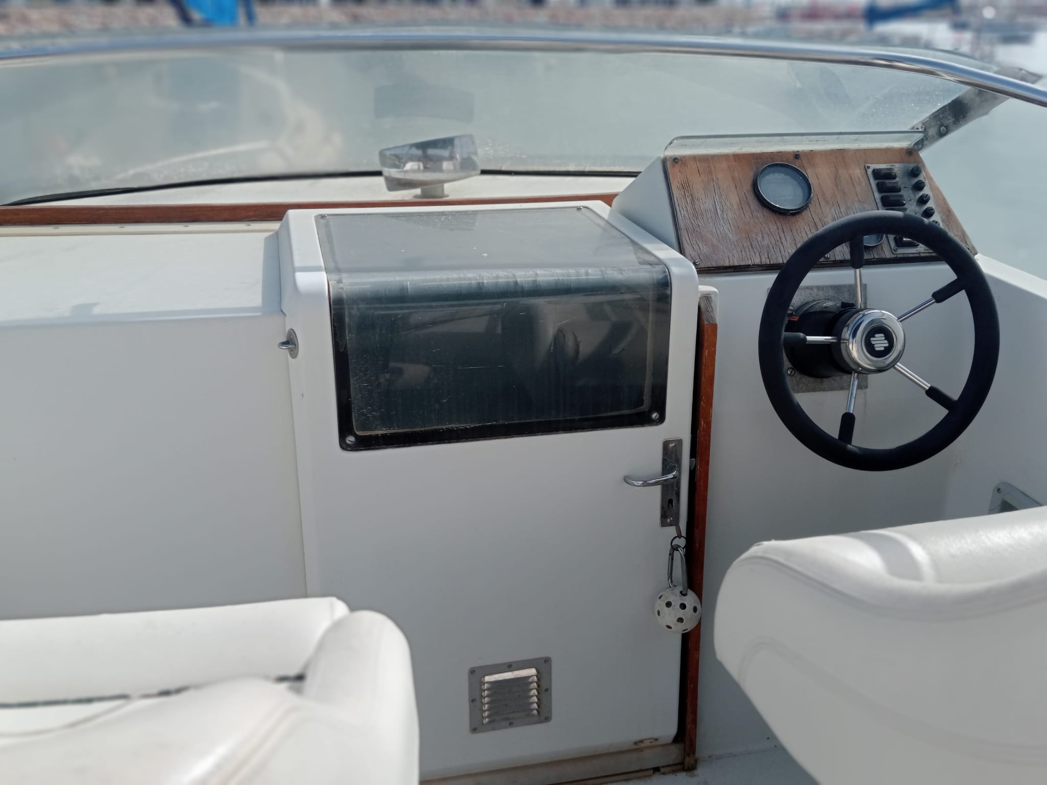 Pilothouse - Jeanneau Leader 600