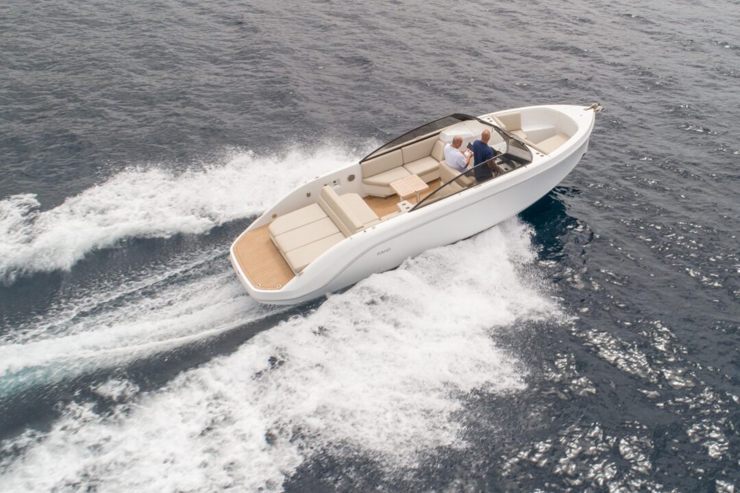 Deck - Rand Boats 27 Supreme