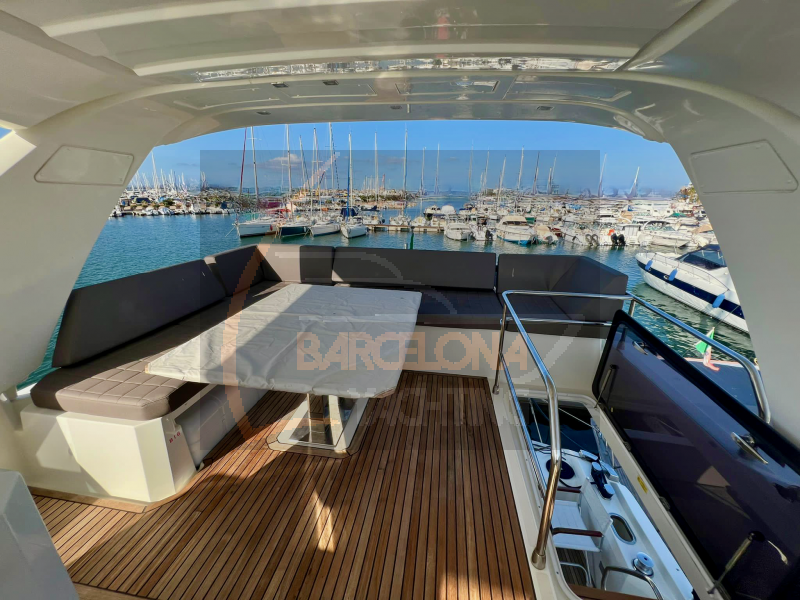 Yacht - Jeanneau PRESTIGE 630