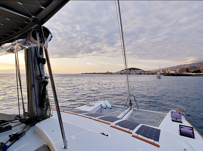 Sailing Catamaran - Lagoon 52F