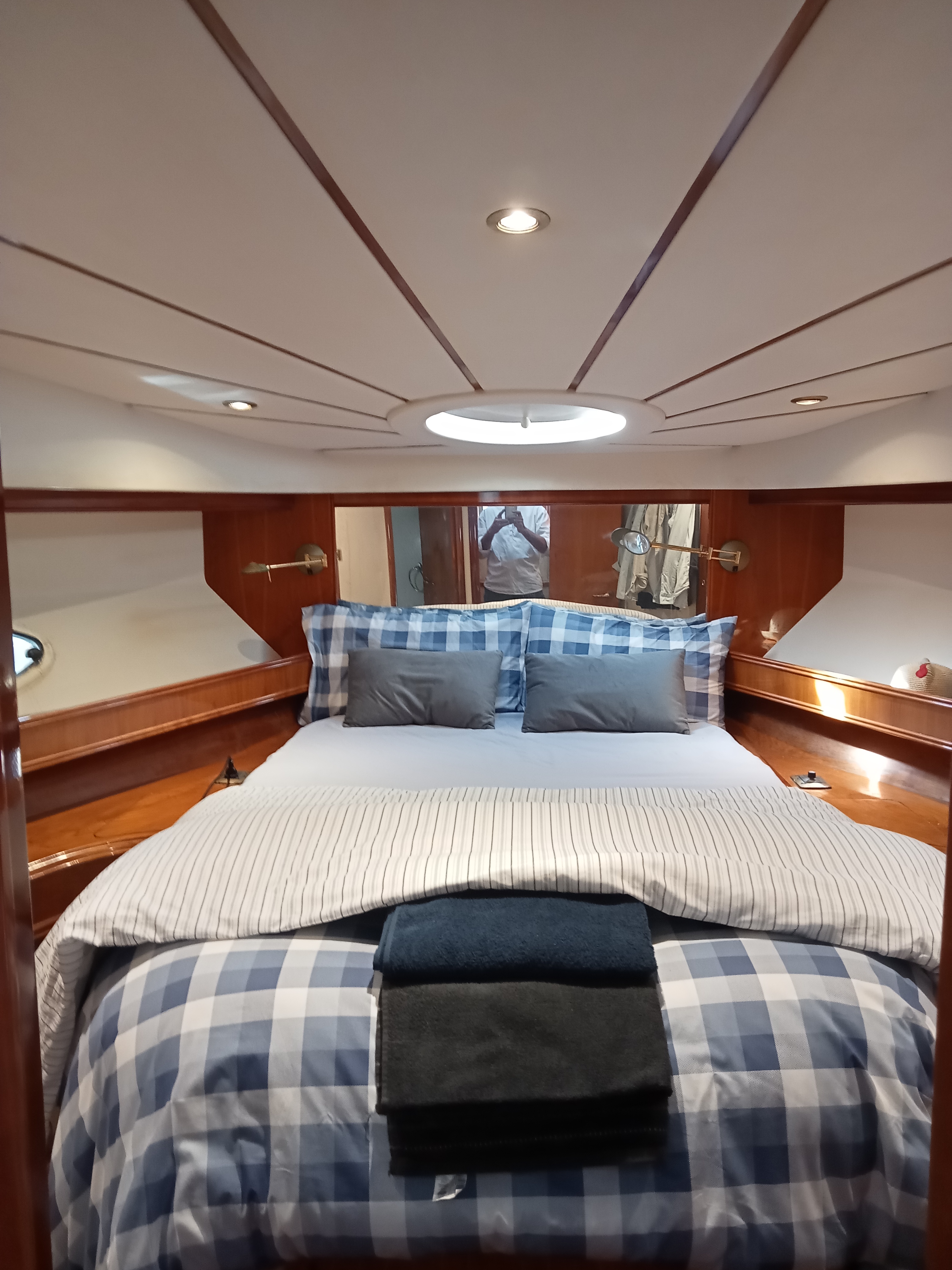 Cruiser Yacht - Doqueve 460 Majestic