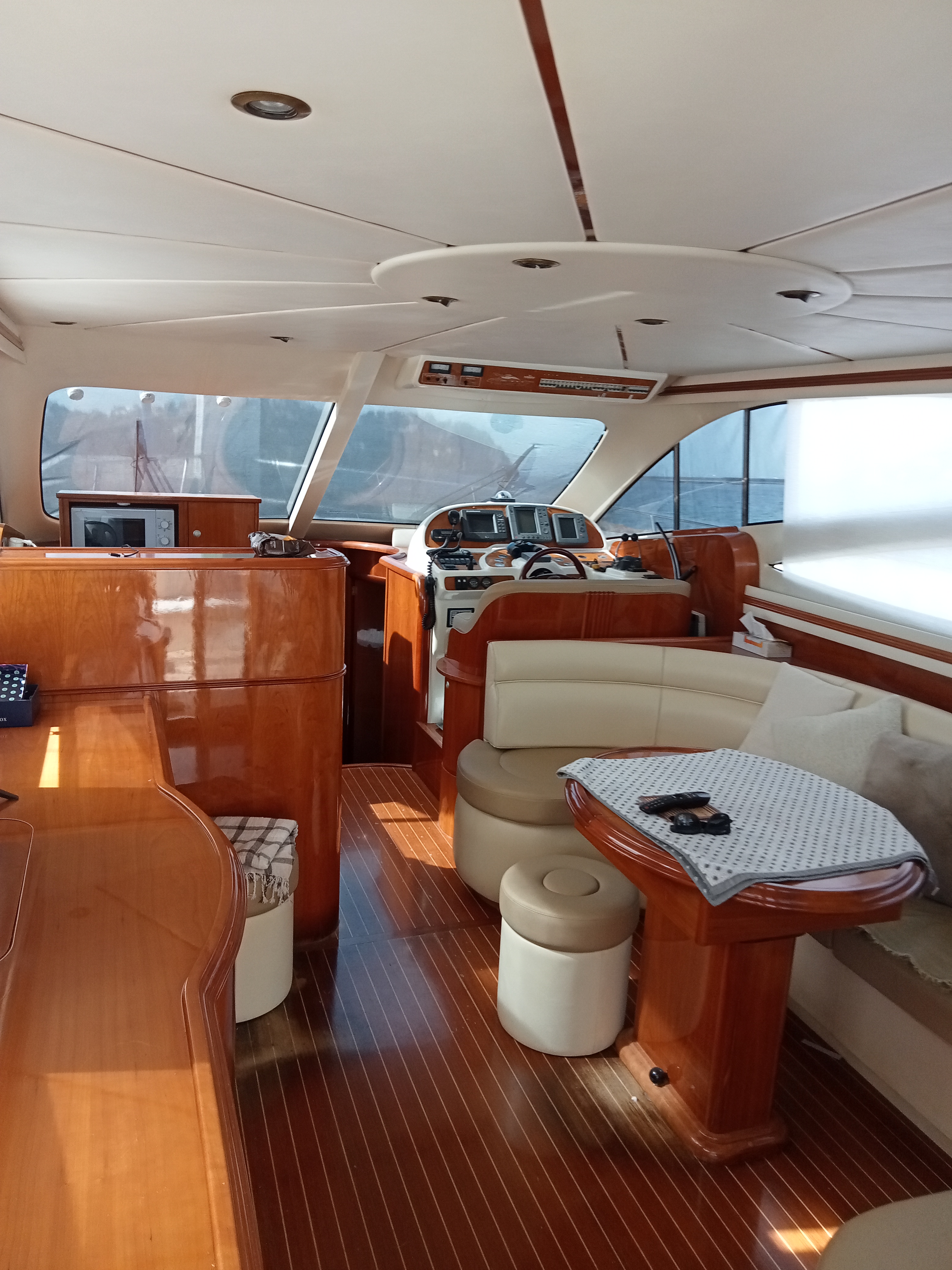 Cruiser Yacht - Doqueve 460 Majestic