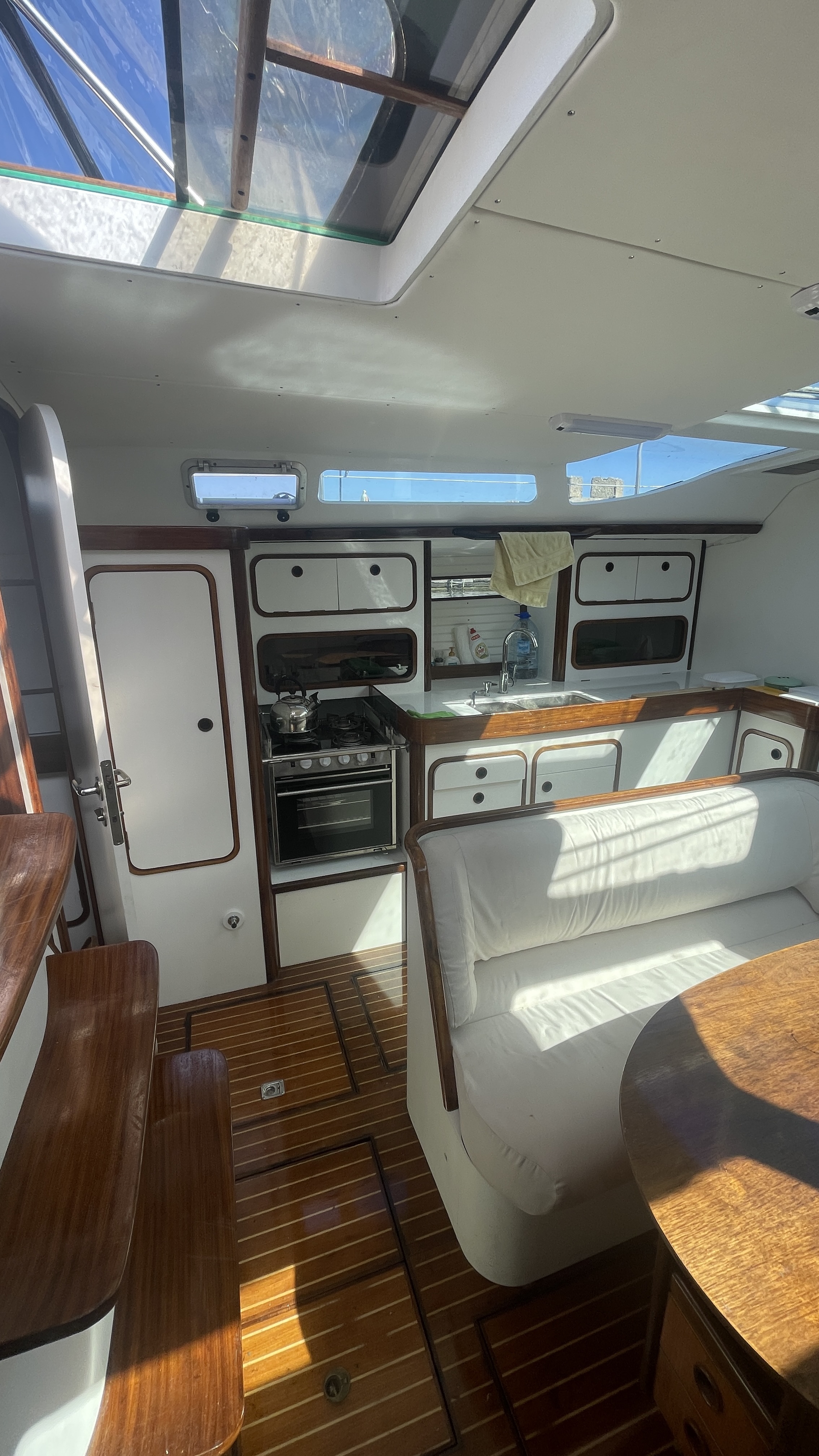 Cruising - Beneteau Oceanis 430